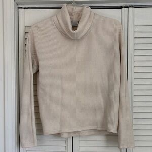 Cozy Columbia Cream Turtleneck Sweater